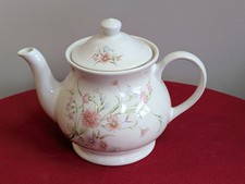 vintage pretty Sadler Teapot