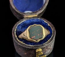 Antique 9ct gold Bloodstone