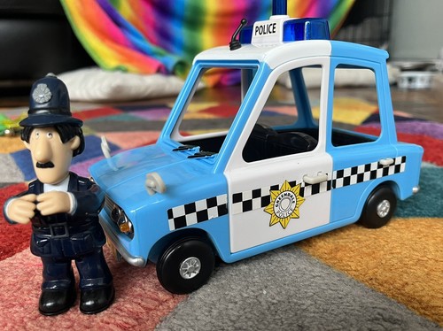 Postman pat selby police - pc,