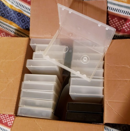 Lot plastic vhs cases - vhs,