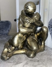 Nude lover entwine figurine