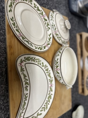 James powell and sons wedgwood - and,