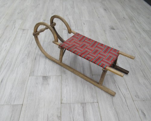 Vintage wooden curly horned