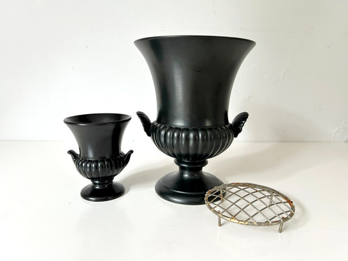 Wedgwood black basalt campana - black,