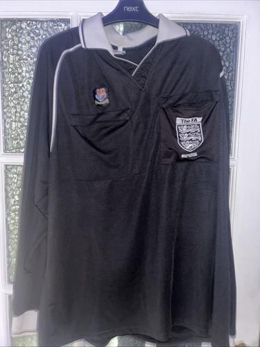 Referee
