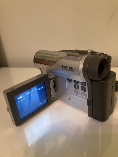 Panasonic gs1 mini dv - nv-gs1,