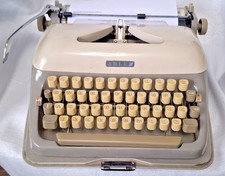 Adler German Primus Favorit Typewriter in Strong Metal Case c1960s