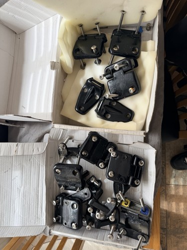 Landrover puma defender hinges - puma,