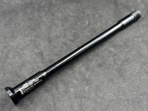 Gram specialized thru - thru, axle