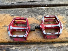 S&M Bikes Platform Pedals Red Mid School BMX