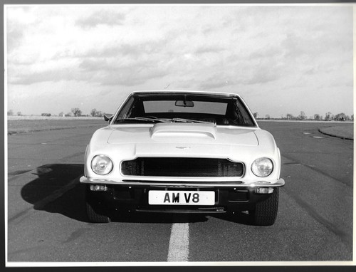 Aston martin coupe - martin, v8