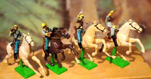 Britains deetail plastic - 4, x
