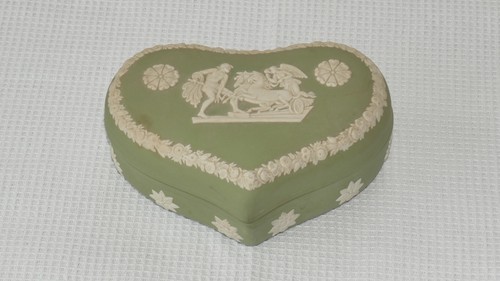 Wedgwood jasper ware - jasper, green