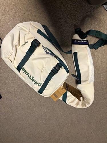 Brand new patagonia nylon atom - new,