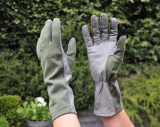 Nomex pilot gloves size 9 / Medium sage-green