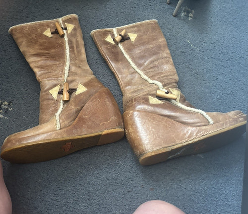 Destroy women brown - women’s,