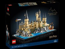 LEGO Harry Potter Hogwarts Castle and Grounds - Collectible Set 76419
