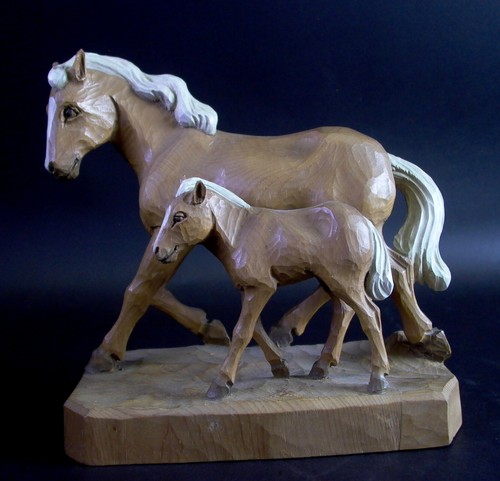 Horse with foal wood - -,