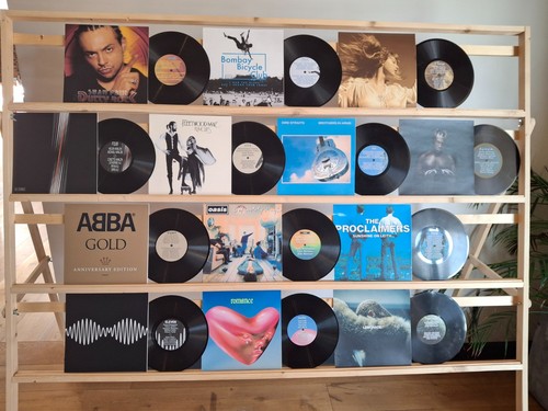 Vinyl record display for