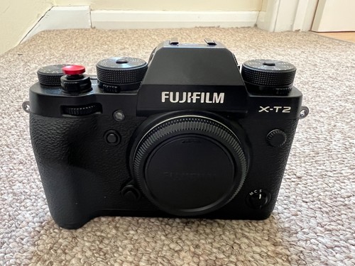Fuji digital camera body - x-t2,