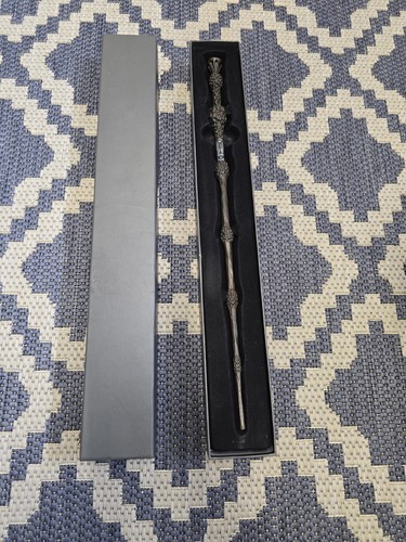 Professor dumbledore wand - professor, dumbledore’s