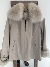  Women’s Genuine Leather Jacket – Detachable Faux Fur Collar & Cuffs