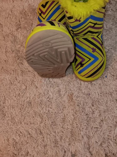 Ugg pre owen toddler size - toddler, 10