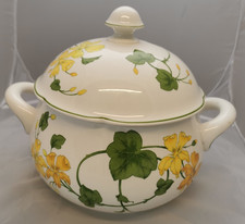 Large Villeroy & Boch Geranium Pattern Lidded Tureen 