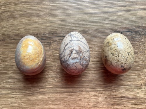 Trio vintage polished stone - vintage,