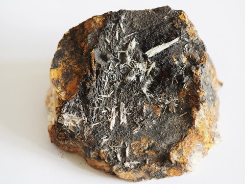 Cerussite - , )