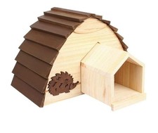 WOODEN HEDGEHOG HOUSE OUTDOOR