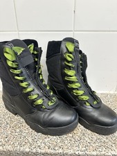 Magnum Zip on front Unisex