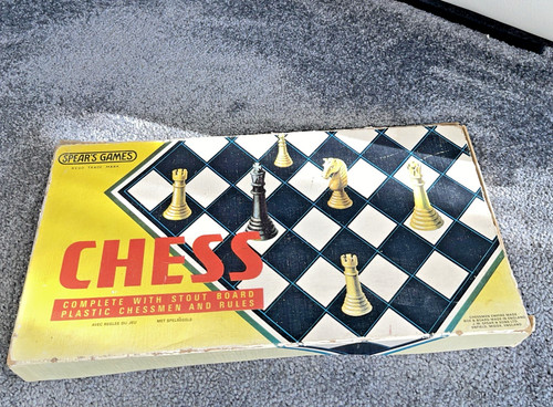 Vintage spear chess - ,