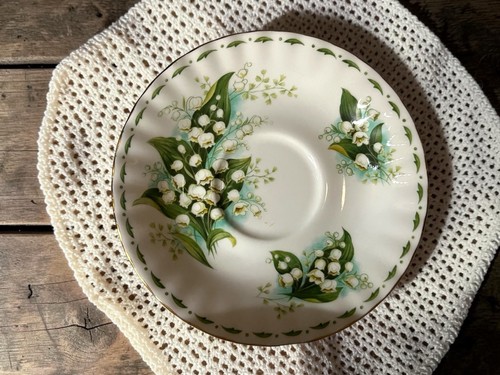 Royal albert lily the - albert,