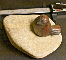 Cast Iron Garden bird on a Stone  - Garden/Home Decoration black / bronzed