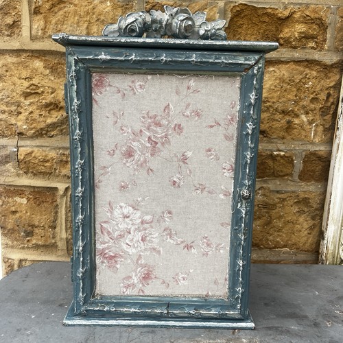 Small decorative vintage - small,