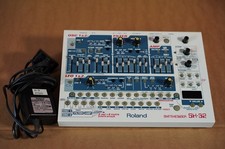 Roland SH-32 Desktop