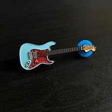 Tom DeLonge Fender Daphne Blue