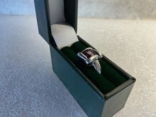 FOR SALE 18CT WHITE GOLD RING