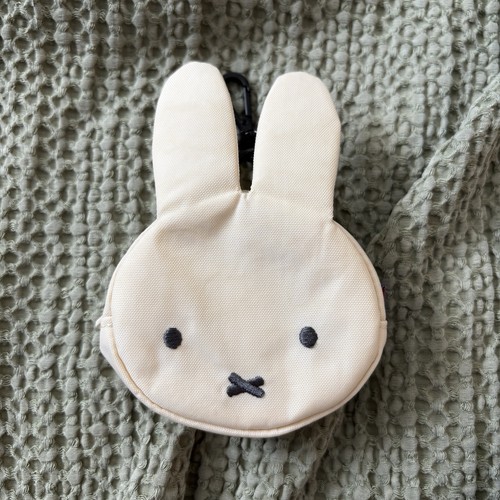 Baggu miffy bag charm keychain - miffy,