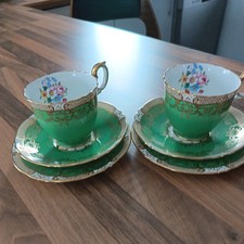 Pair vintage crown - pair,