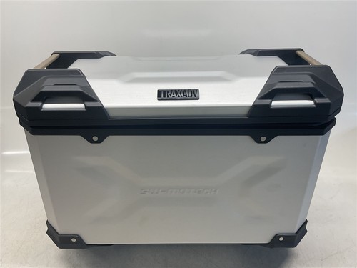 2023 honda nt1100 left - nt1100,