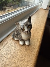 Winstanley Tabby Cat Size 1 Sitting Pose