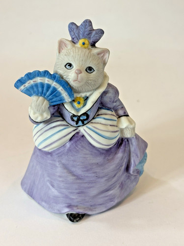 Kitty cucumber miss fish cat - fish",