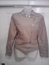 PRIMARK ATMOSPHERE STONE CREAM