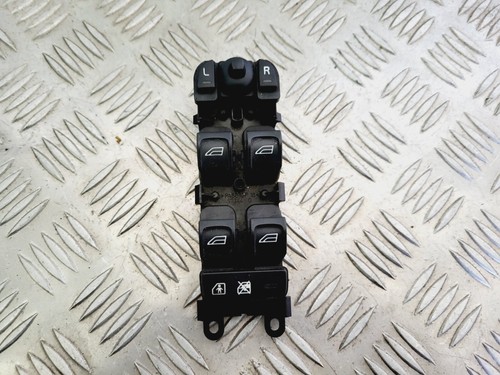 Volvo v70 mk3 drivers door - drivers,