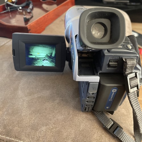 Sony digital handycam - sony,