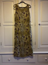 Long Sleeveless Windsmoor