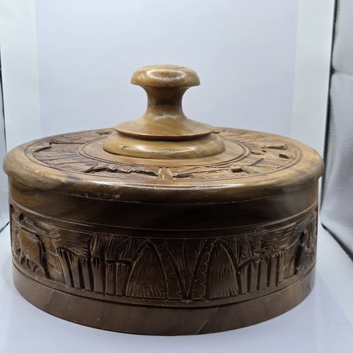 Vtg round wooden cake - 12",
