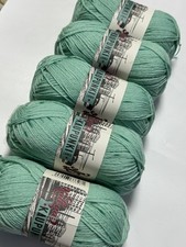 DK 5x100gms 75% Wool & 25%